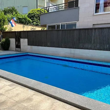 Matea Appartement *